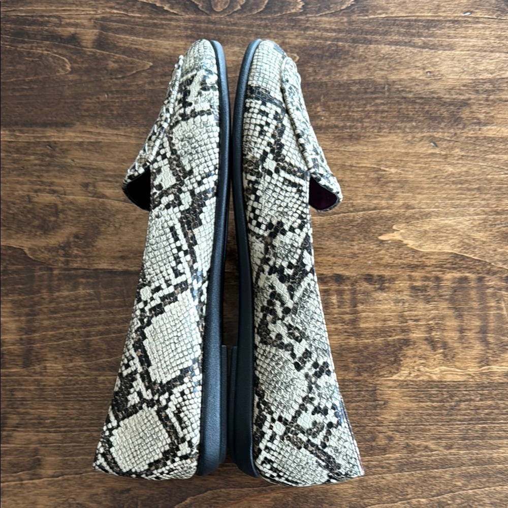 Aerosoles Women's Brielle Snakeskin Print Flats Size 10.5 - Picture 6 of 7